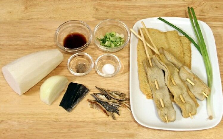 Nguyên liệu nấu súp chả cá – món ăn Hàn Quốc dễ làm tại nhà